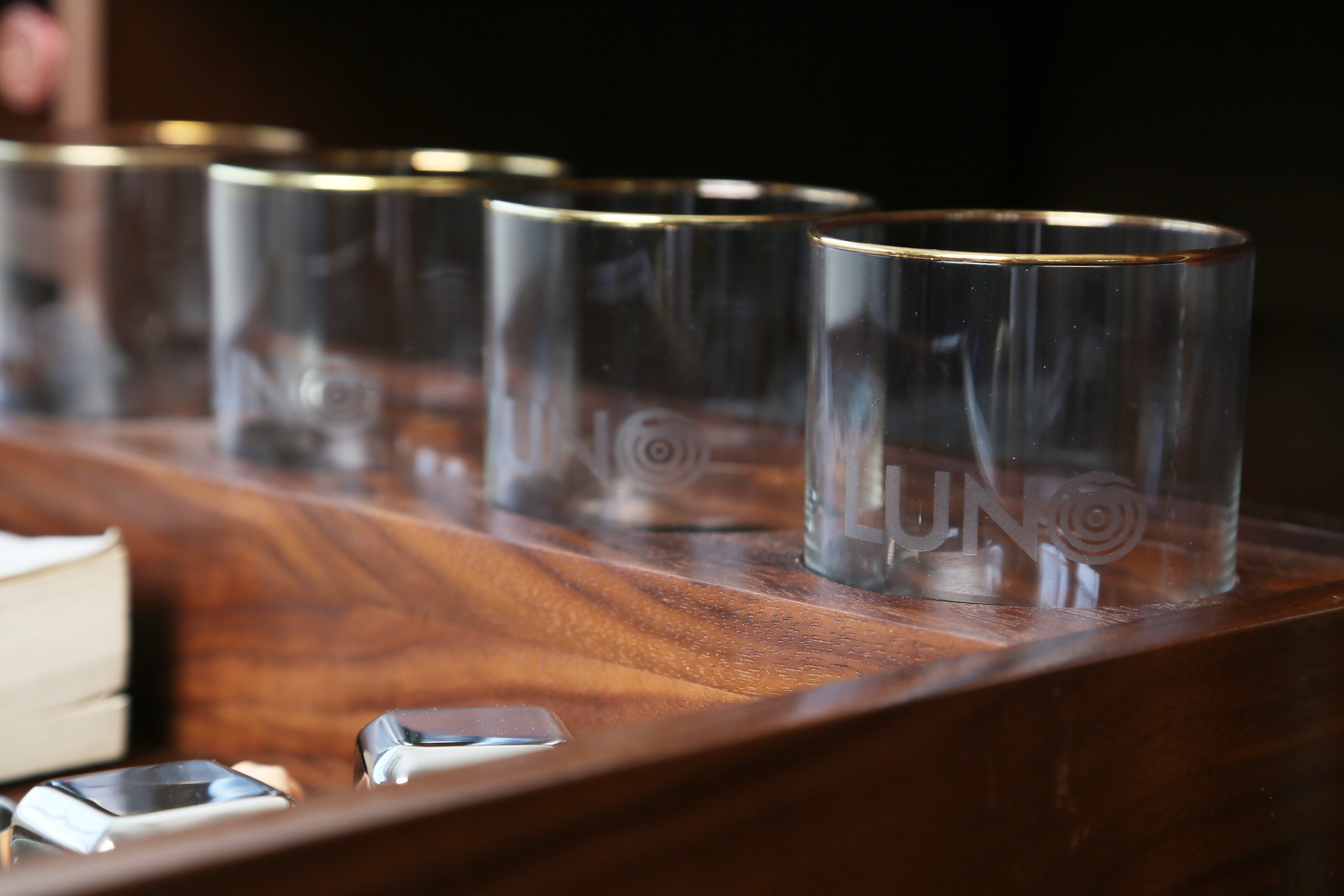 luno record console whiskey bar glasses